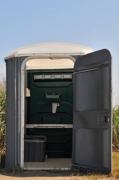 Best Porta potty delivery and setup  in Urbana, OH